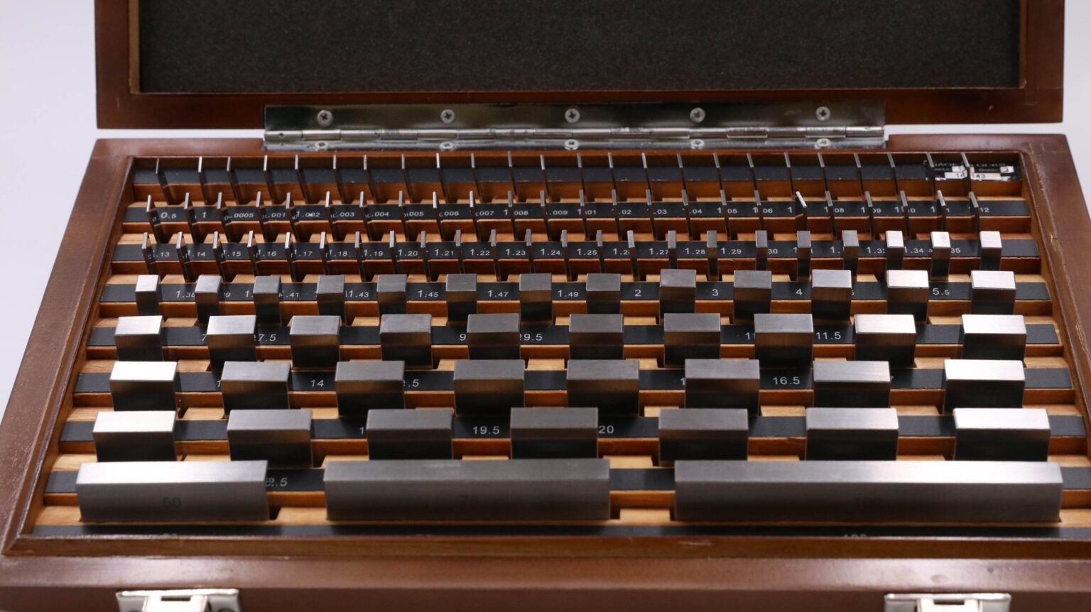 mahr gauge blocks Qatar Oilfield Supply Centre W.L.L